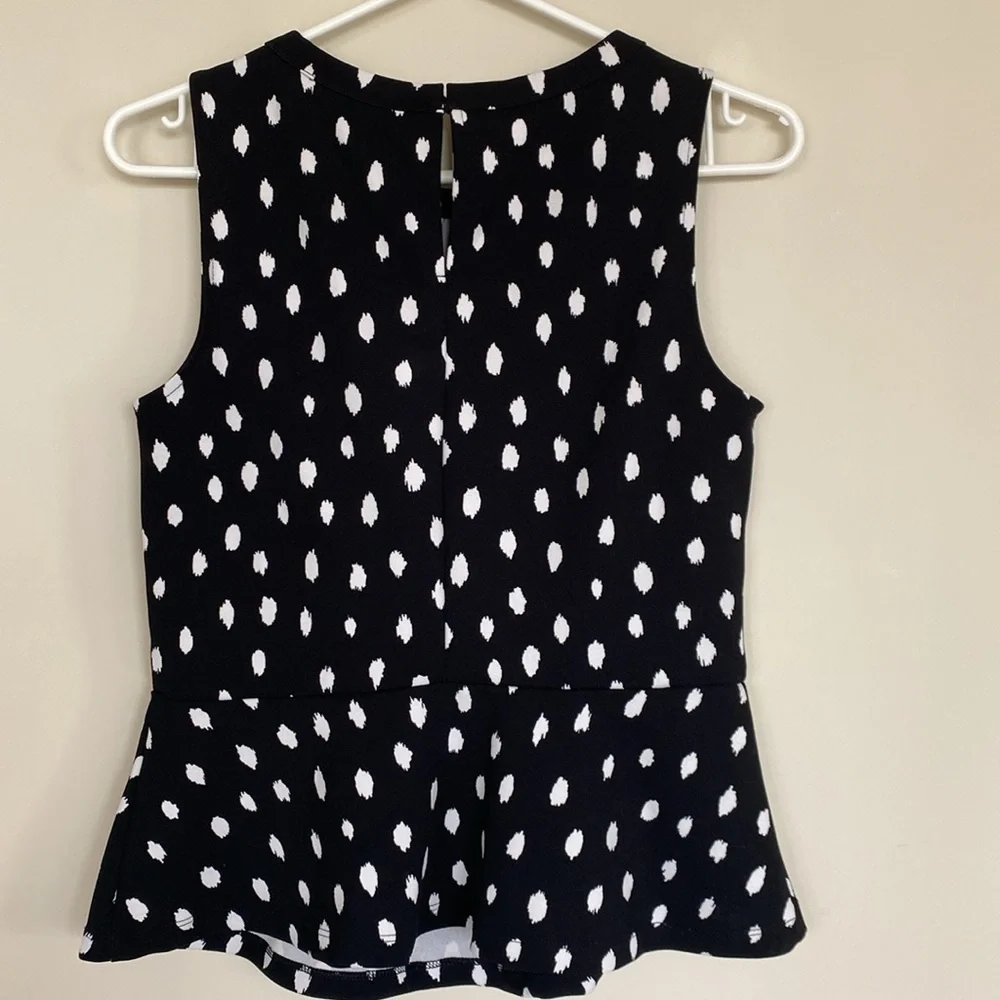Banana Republic Black and White Polka Dot Sleeveless Top, Size XS - Picture 4 of 8